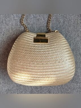 Vintage Clam Shell Clutch
